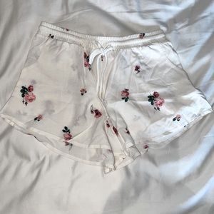 Make + Model White Floral Shorts New